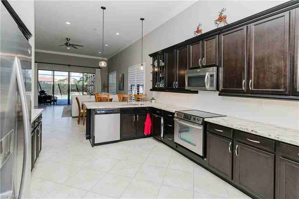 5265 Messina St - Photo 7 of 30