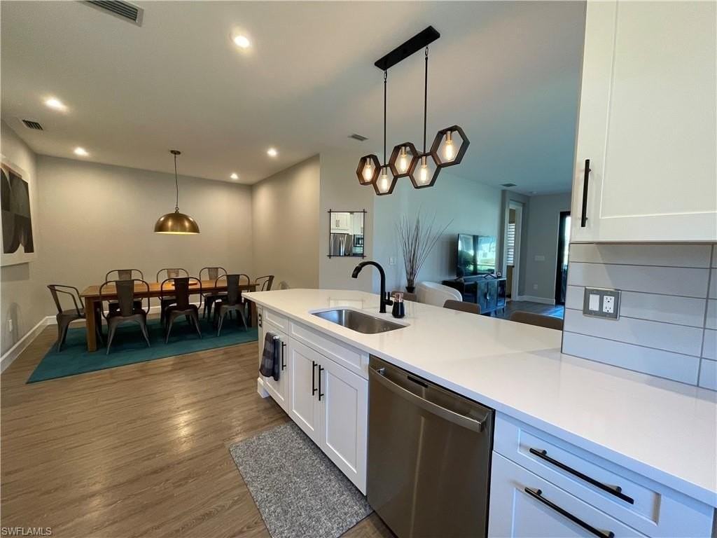 8021 Calle Canovas Ct - Photo 7 of 43