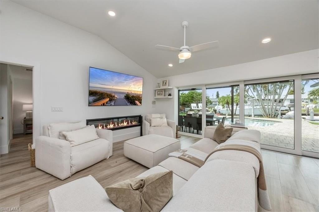 1570 Bonita Ln - Photo 6 of 22