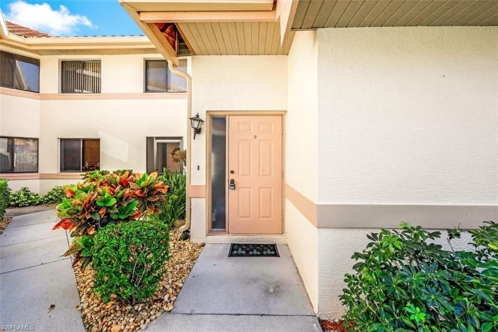 78 Bennington Dr Apt 5-8 #5-8 - Photo 3 of 24