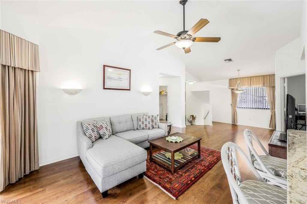 78 Bennington Dr Apt 5-8 #5-8 - Photo 6 of 24
