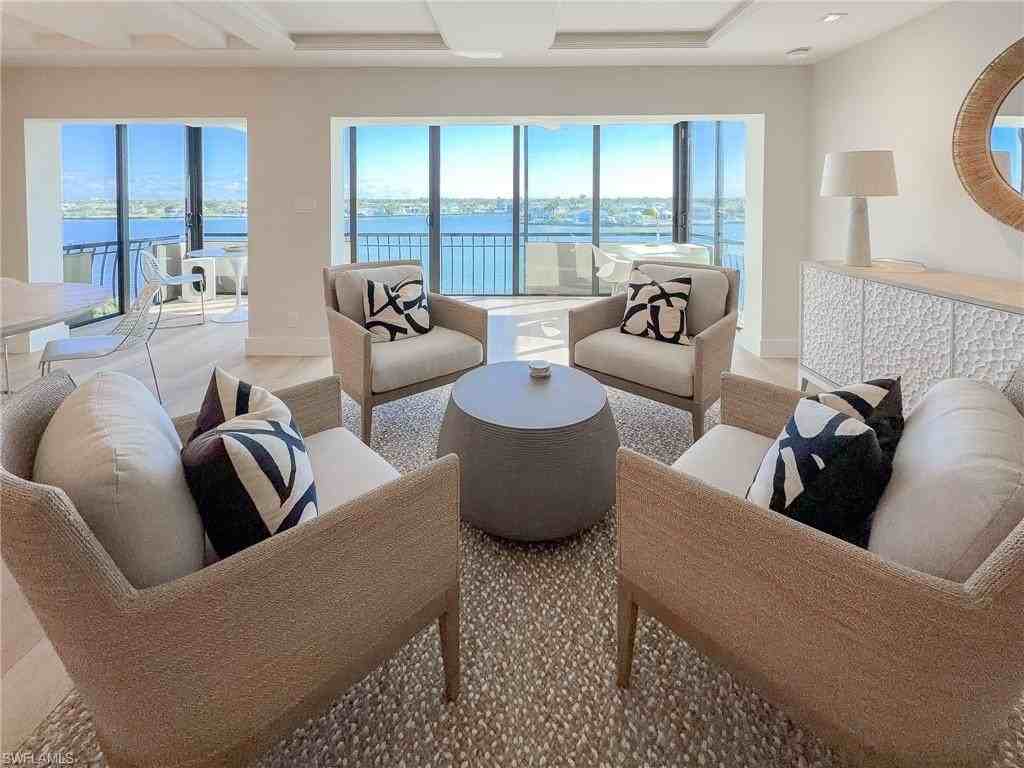 3430 Gulf Shore Blvd N Apt 5c #5C - Photo 7 of 50