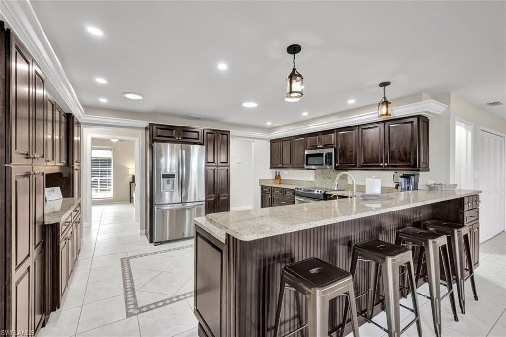 2033 Se 27th Ter - Photo 6 of 44