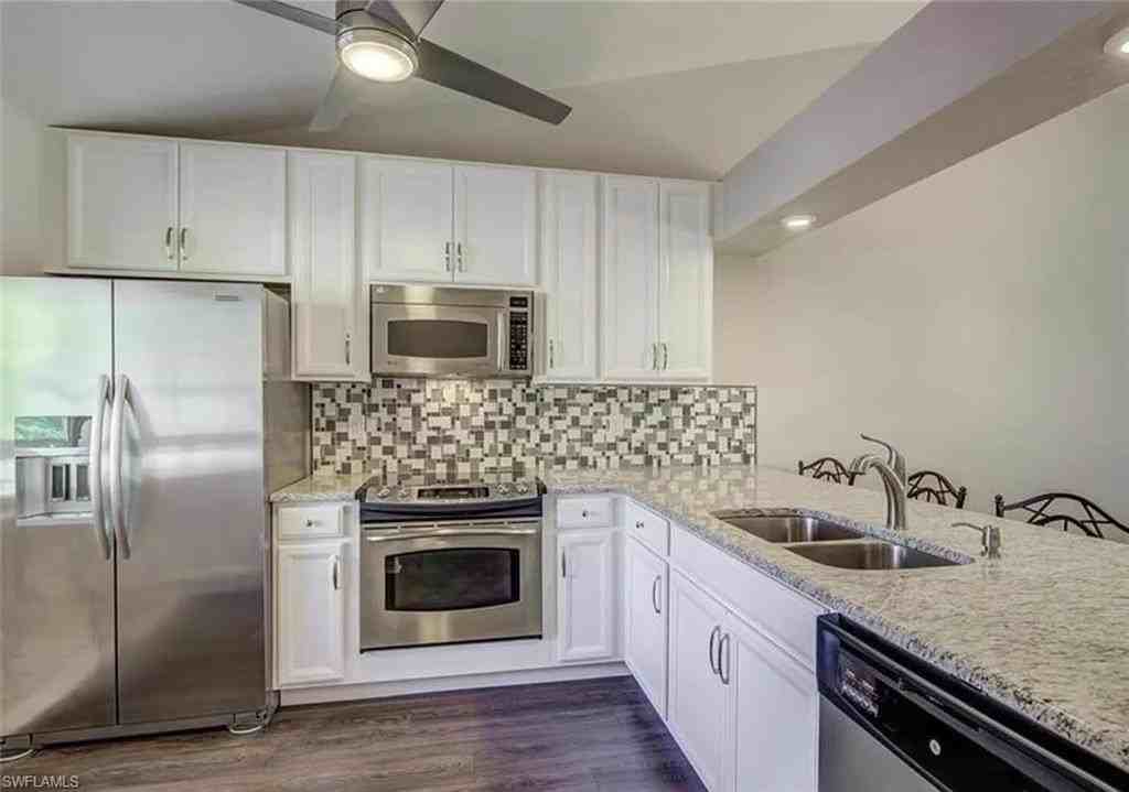 13130 White Marsh Ln #207 - Photo 2 of 15