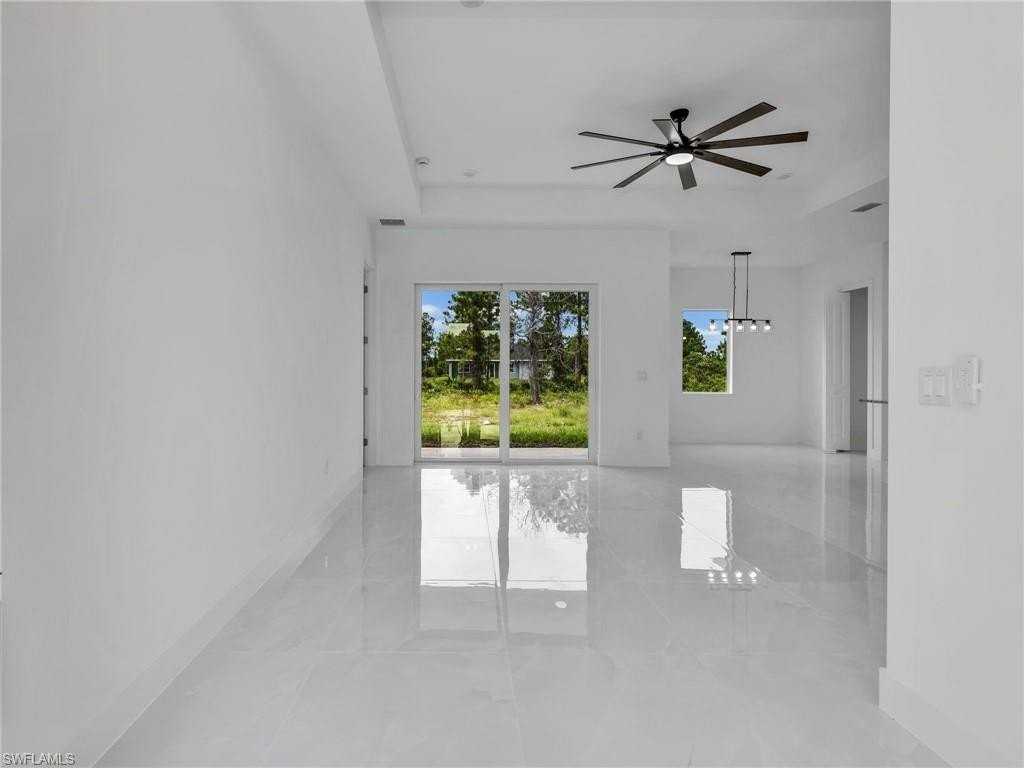 417 Fitch Ave - Photo 4 of 37