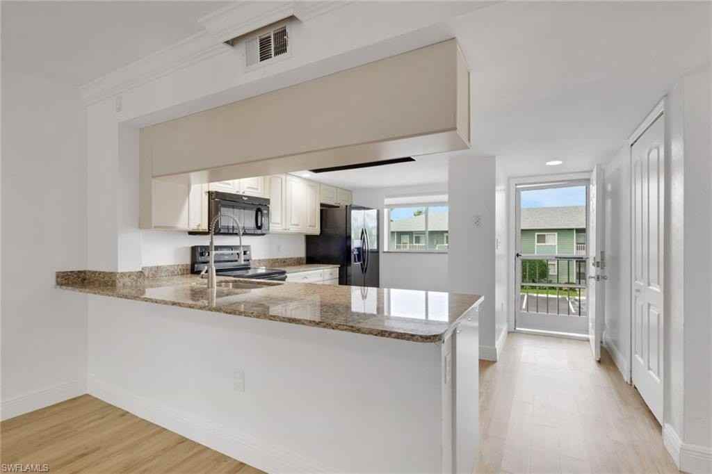 146 Cypress Way E Unit 807 #807 - Photo 3 of 27