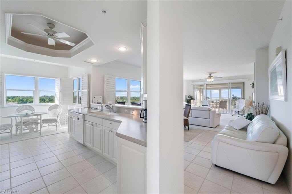 14819 Laguna Dr #501 - Photo 6 of 48