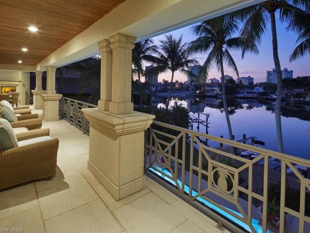 377 Pirates Bight - Photo 6 of 44