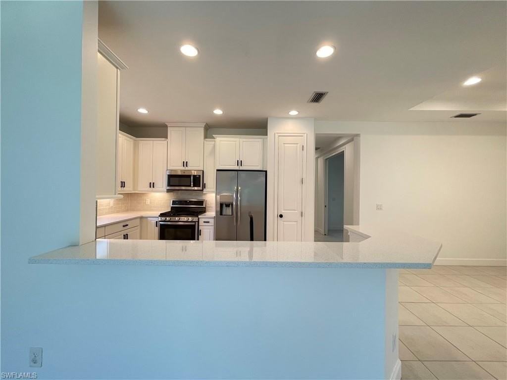 8217 Lucello Ter W - Photo 7 of 41