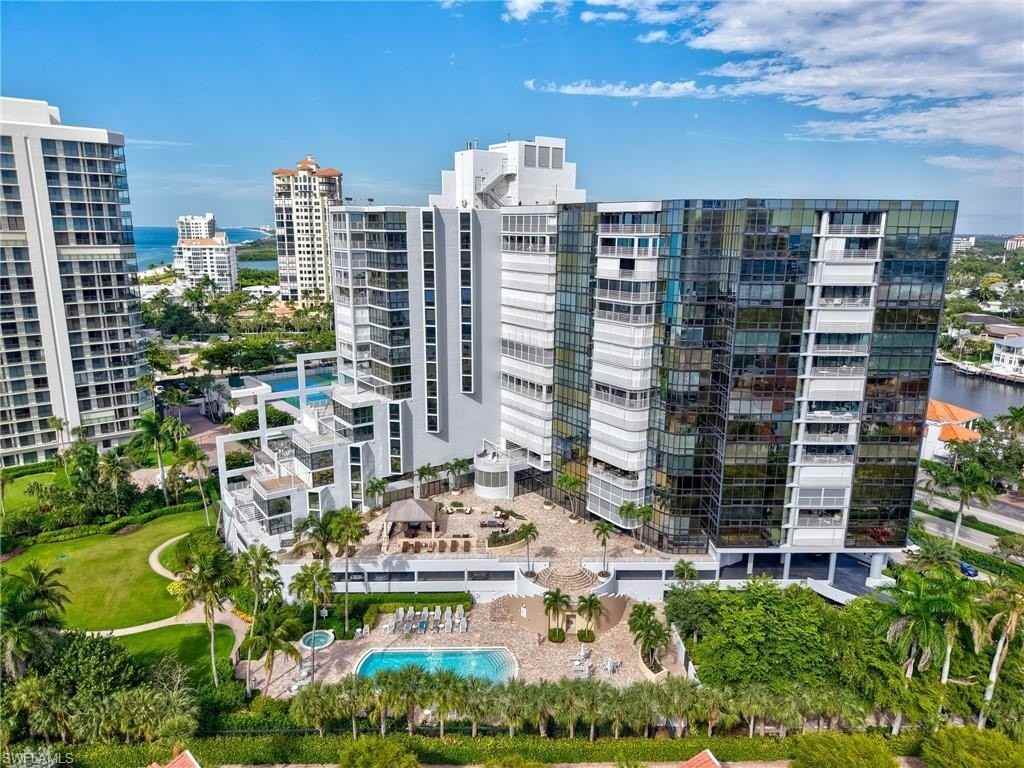 4751 Gulf Shore Blvd N #602 - Photo 4 of 42