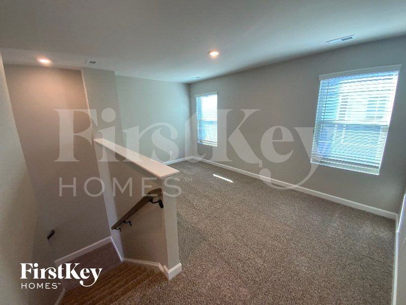 11733 Mesquite Rd - Photo 2 of 12