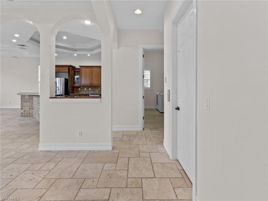 405 Trade Winds Ave - Photo 7 of 48