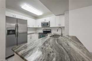 8244 Key Royal Cir #615 - Photo 1 of 1