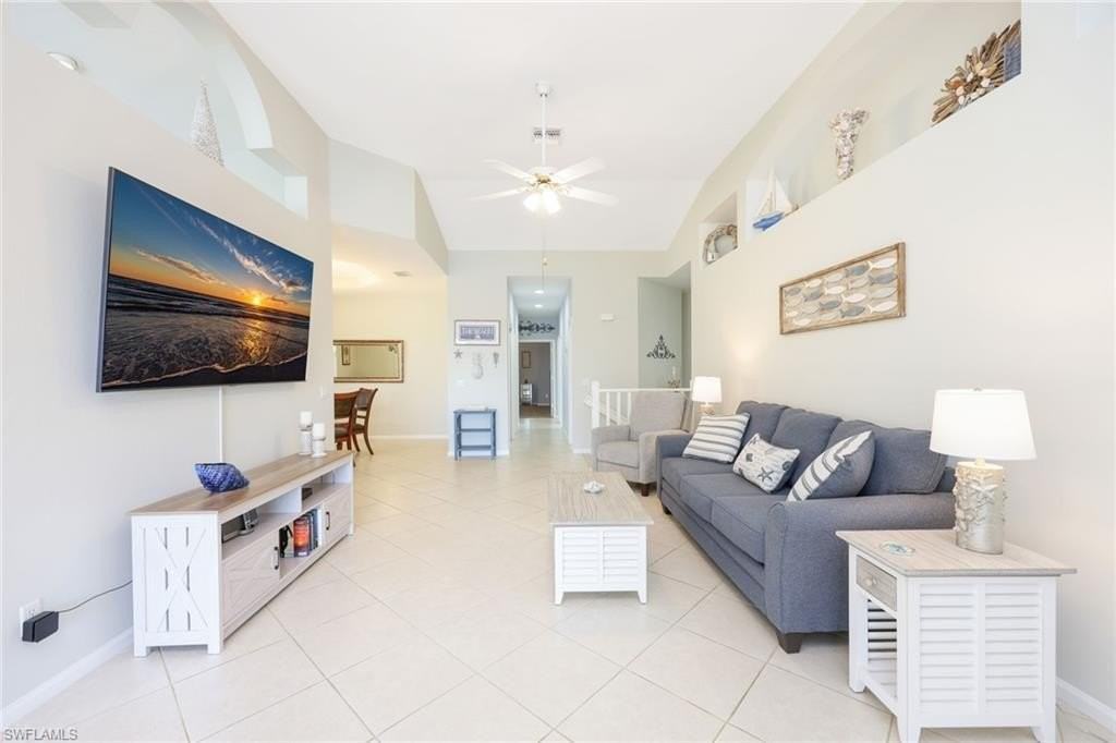 7828 Gardner Dr Unit 5-202 #5-202 - Photo 4 of 44