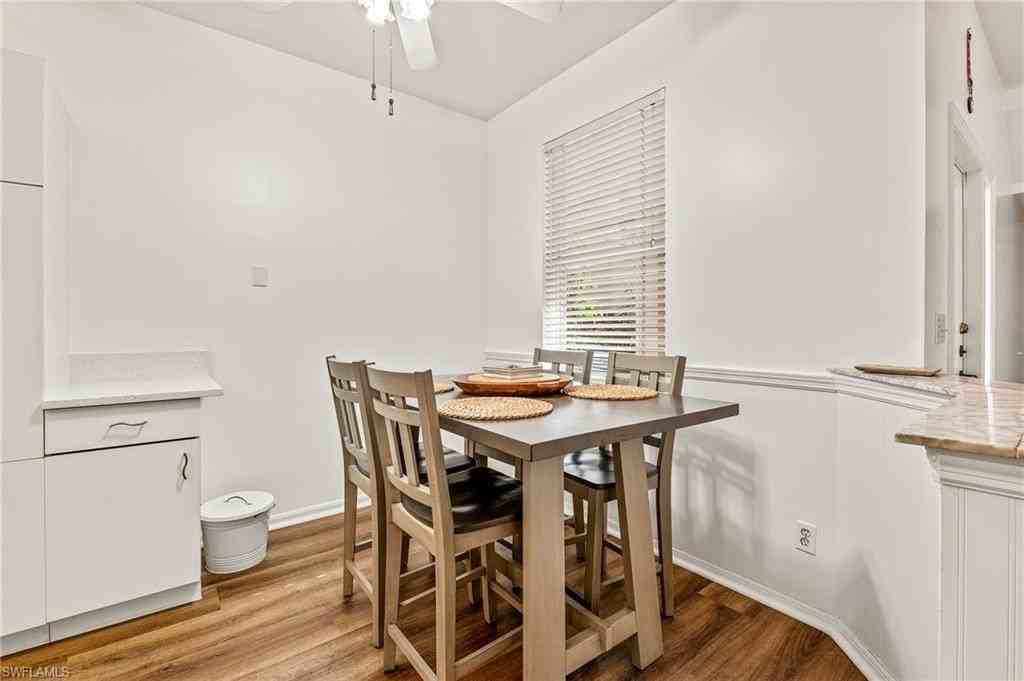 280 Robin Hood Cir #101 - Photo 6 of 19