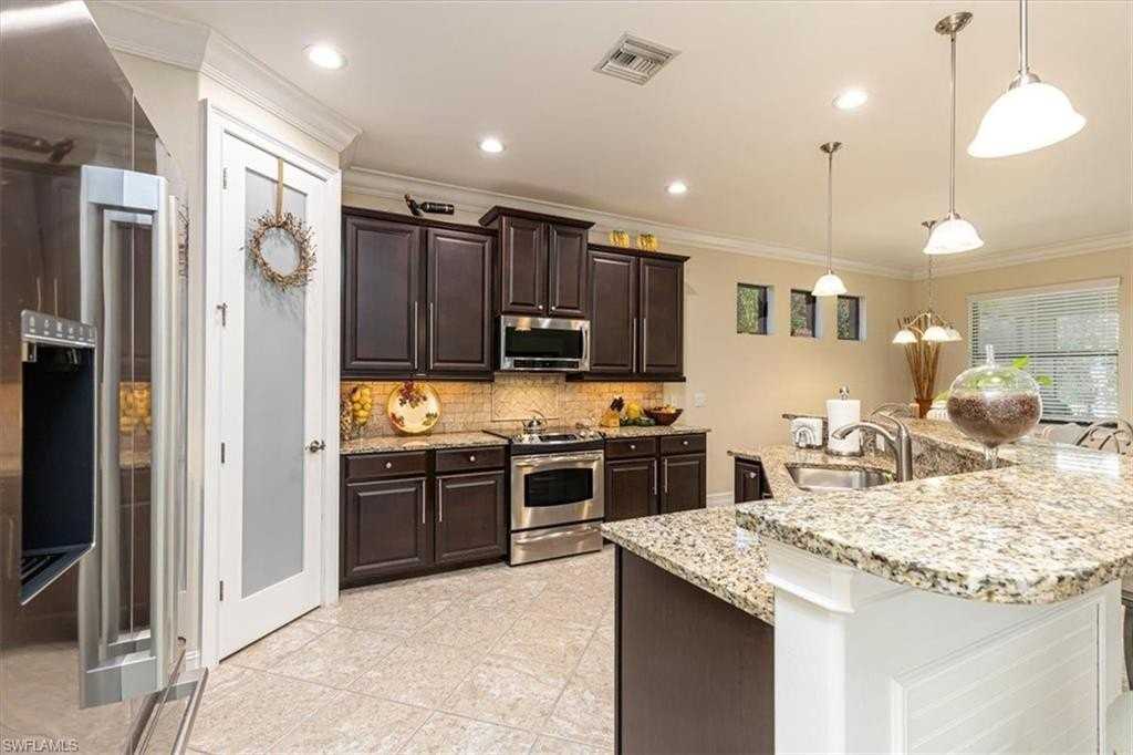 7859 Bucks Run Dr - Photo 6 of 29