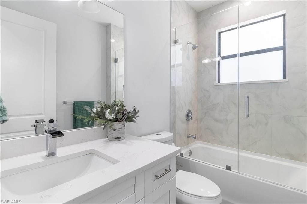 2406 37th Ave Ne - Photo 7 of 20