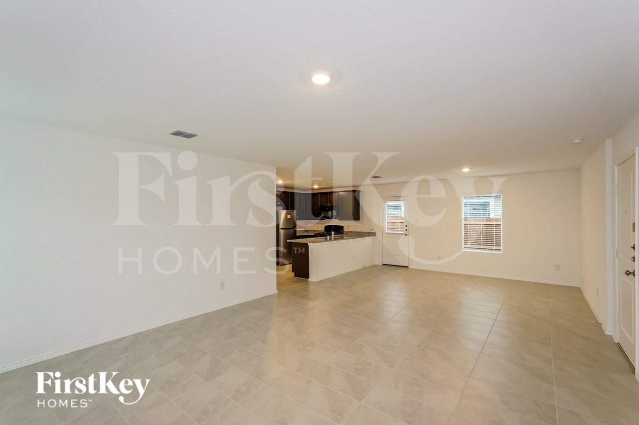 6503 Cannonade Dr - Photo 2 of 16