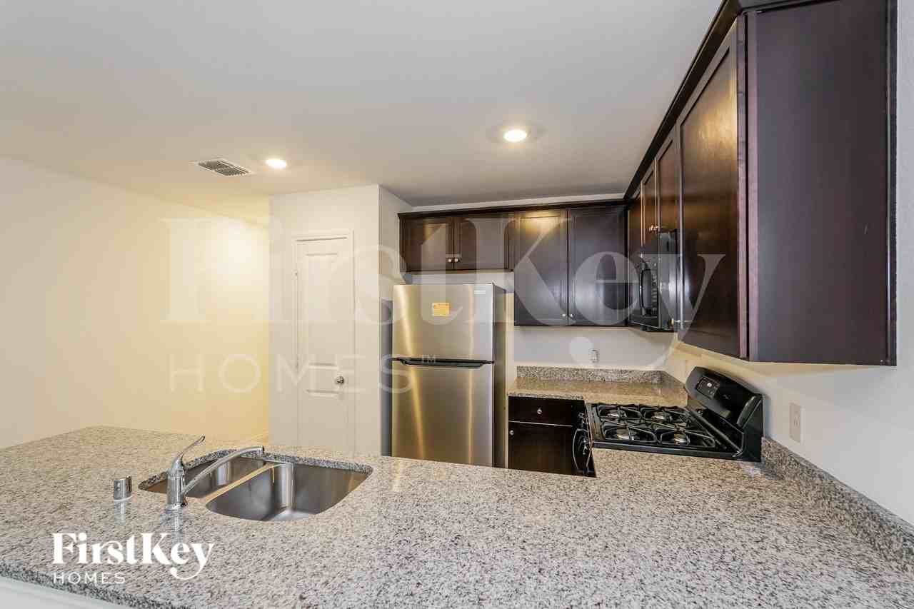 6503 Cannonade Dr - Photo 6 of 16