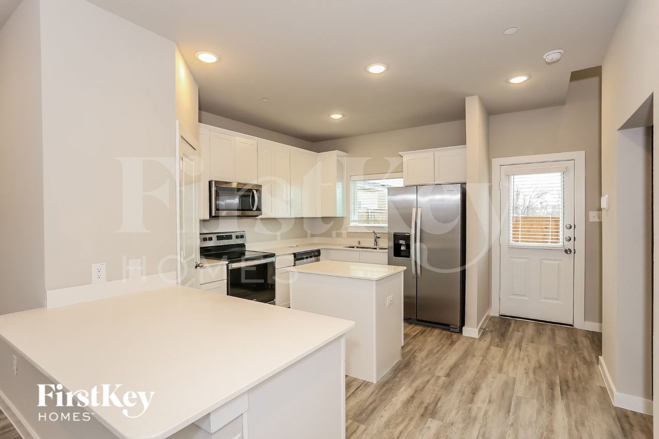 339 Niki Dr - Photo 6 of 15