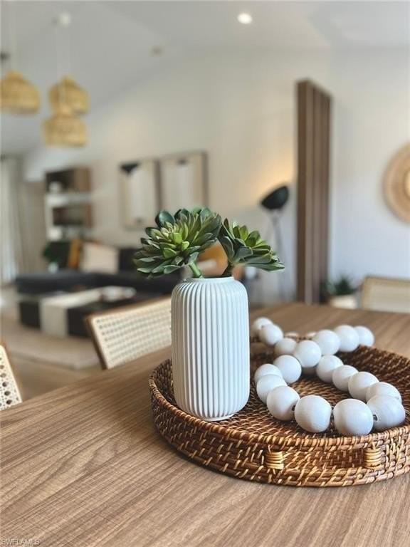 220 18th Ave Nw - Photo 2 of 27