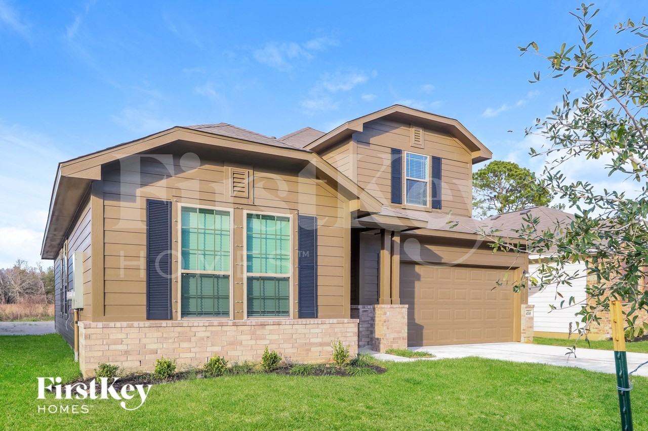 14745 Country Club Dr - Photo 2 of 15