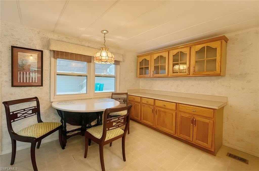 112 Cape Sable Dr - Photo 6 of 35