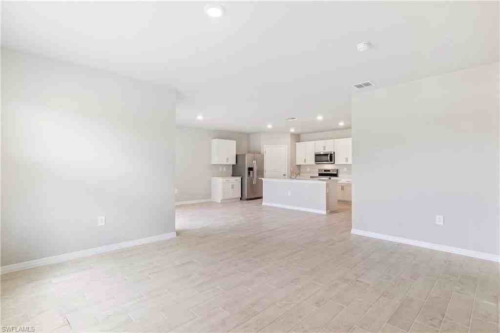 3021 N Lakewood Rd - Photo 6 of 13