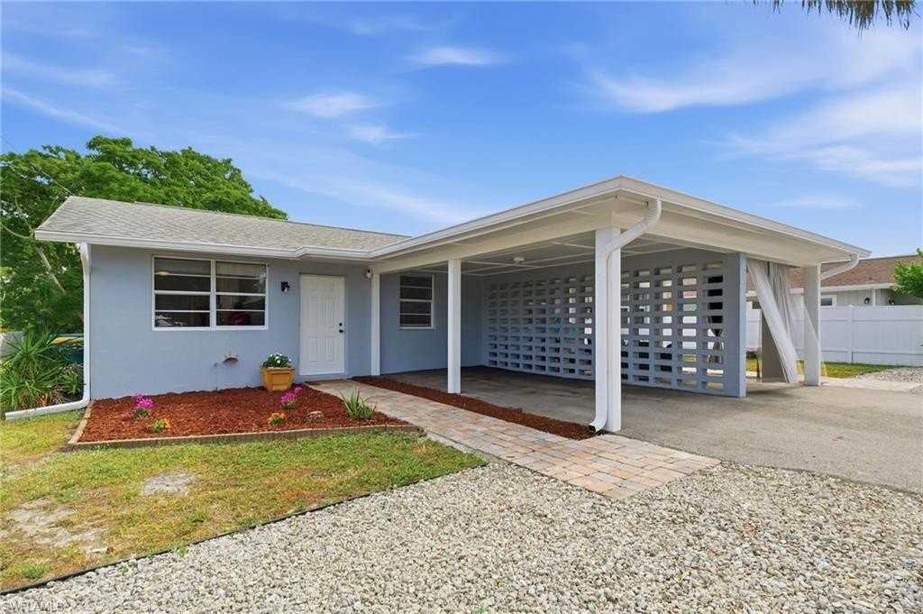 4518 W Alhambra Cir - Photo 2 of 14