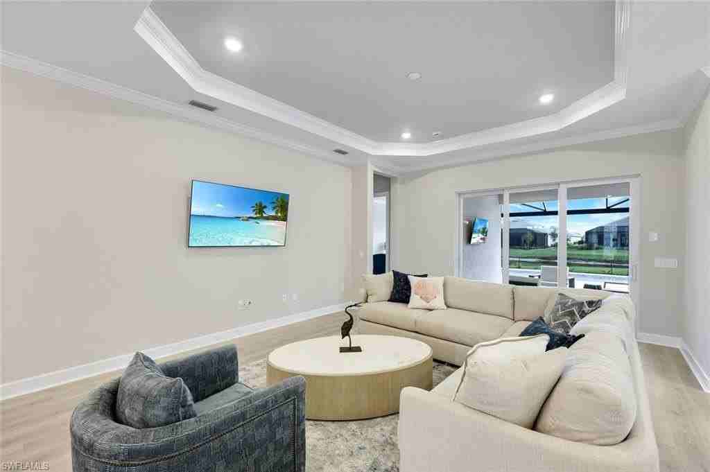 15804 Derna St - Photo 3 of 22