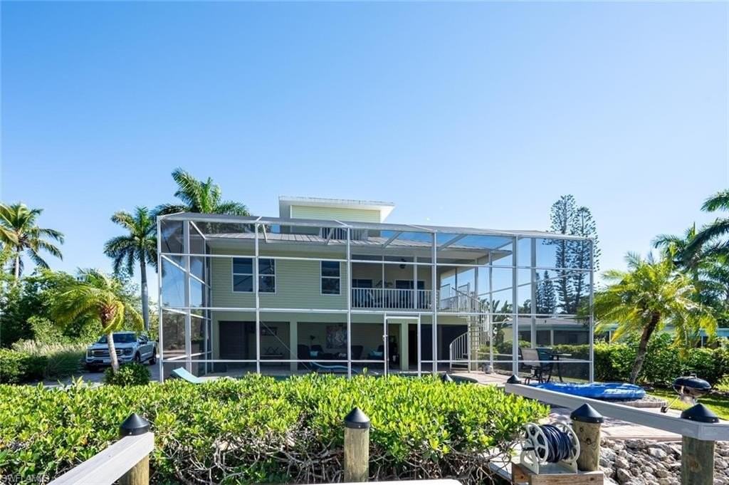 3858 Riviera Cir - Photo 3 of 43