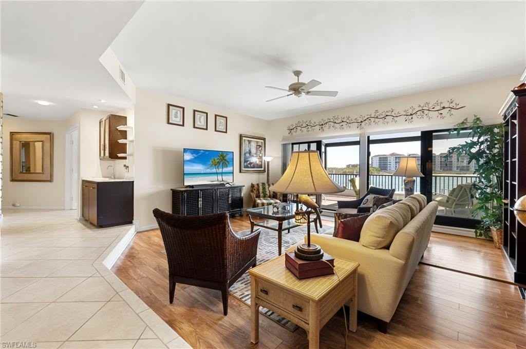 305 La Peninsula Blvd Unit 305 #305 - Photo 7 of 23