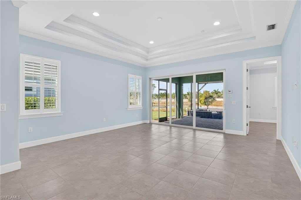 8813 Yucatan Ct - Photo 4 of 43