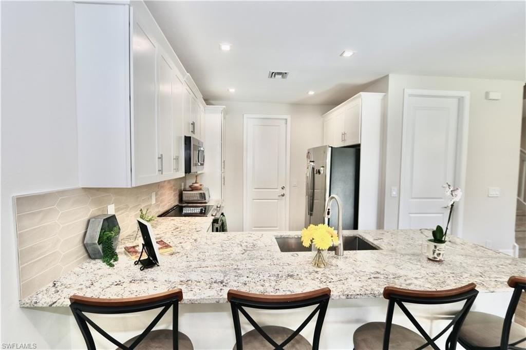 7352 Rockefeller Dr - Photo 7 of 39