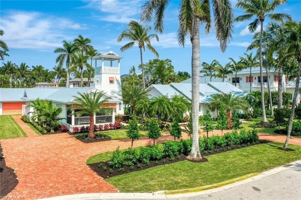 47 8th Ave S - Photo 2 of 27