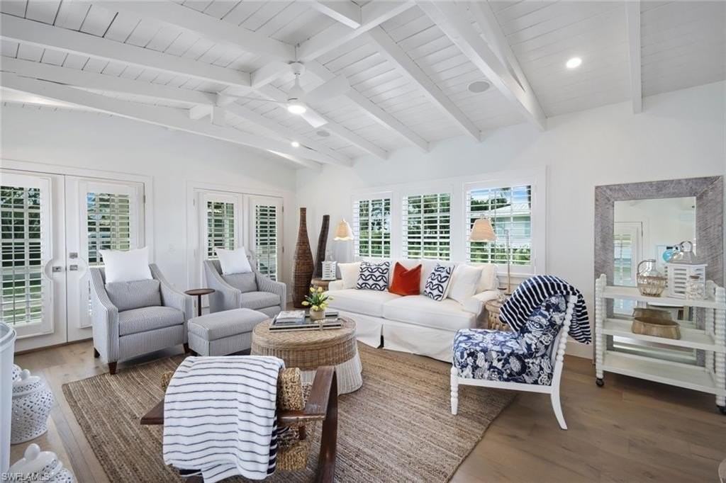 47 8th Ave S - Photo 4 of 27