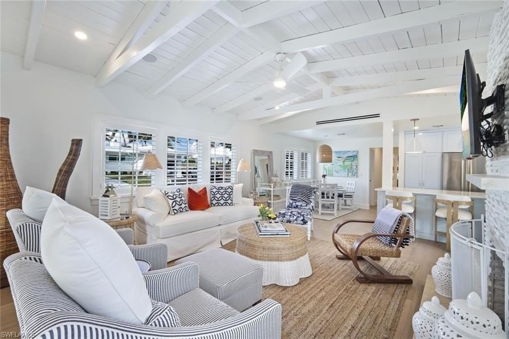 47 8th Ave S - Photo 5 of 27