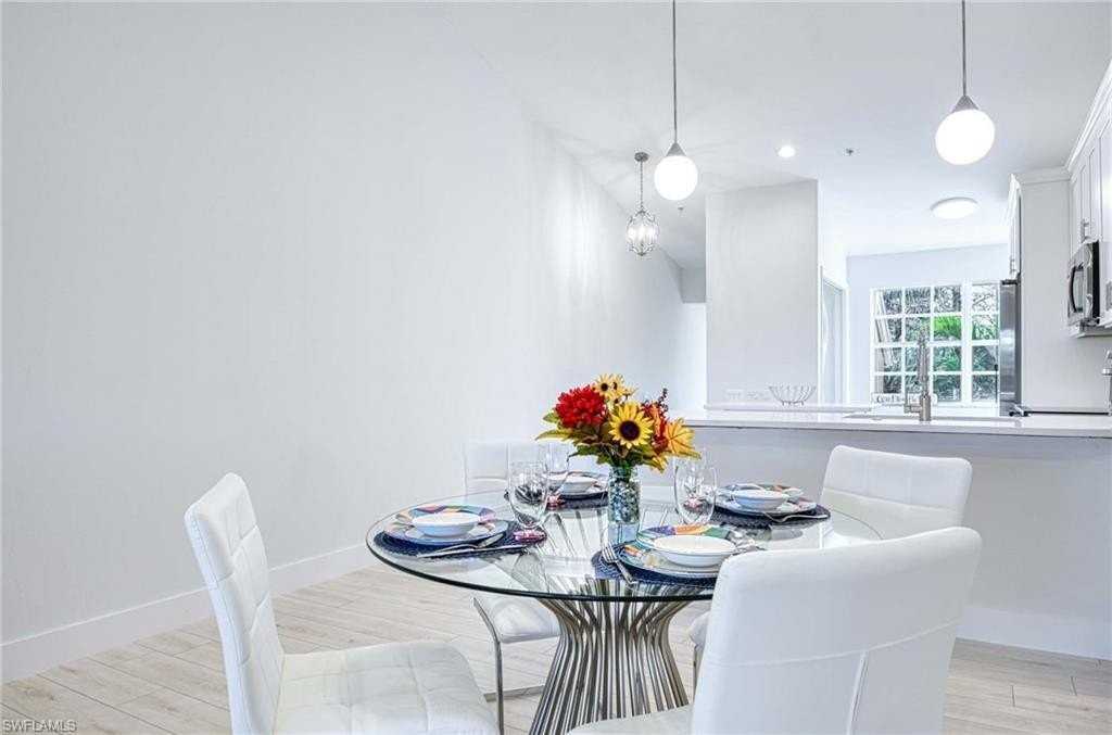 13030 Amberley Ct Apt 411 #411 - Photo 6 of 27