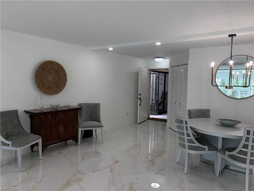 4082 Belair Ln Apt 9 #9 - Photo 6 of 47