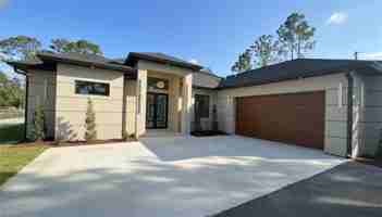 featured image of 1821 Desoto Blvd N