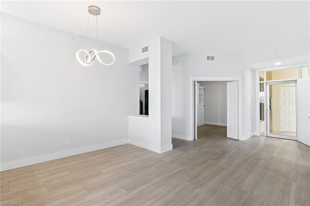 25000 Cypress Hollow Ct Apt 101 #101 - Photo 5 of 32