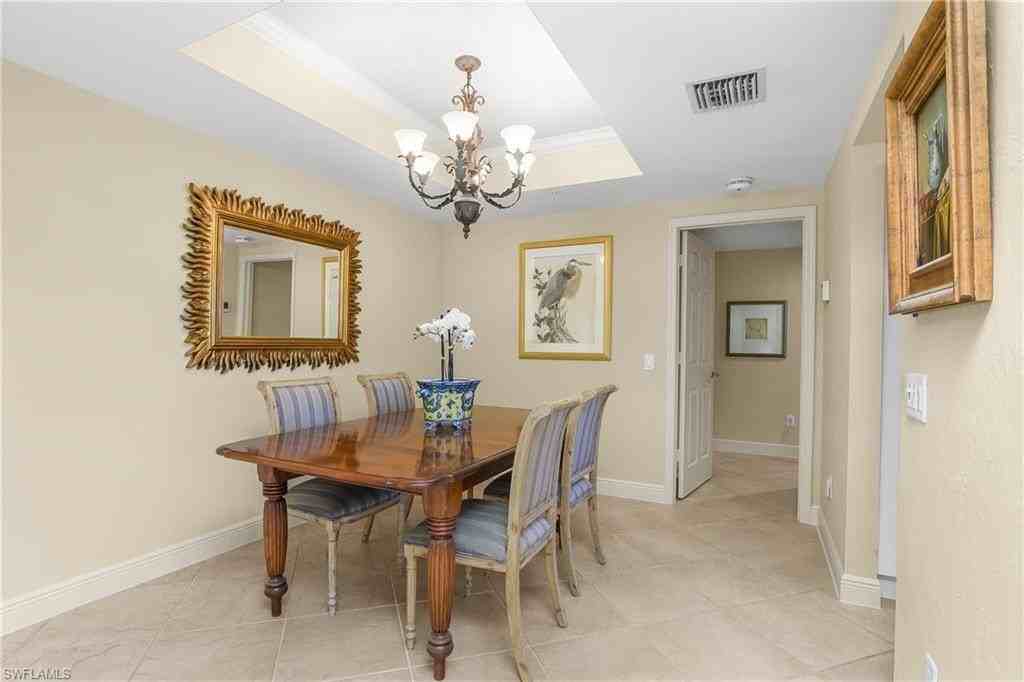 7225 Pelican Bay Blvd #204 - Photo 7 of 33