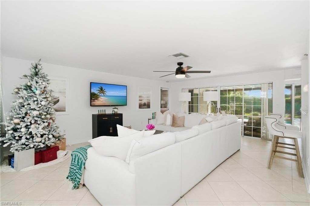 560 Cypress Way E - Photo 2 of 20