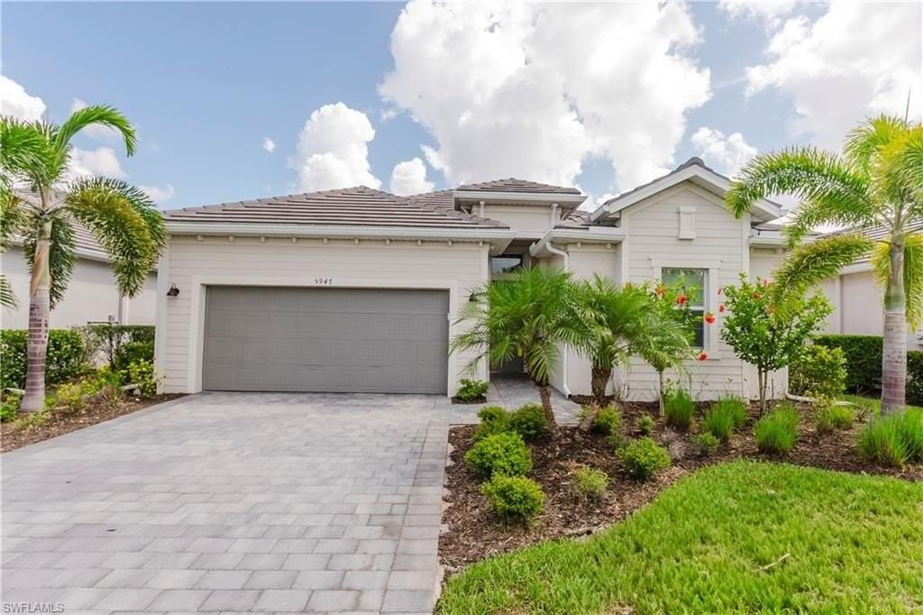 5947 Sunningdale St - Photo 2 of 45