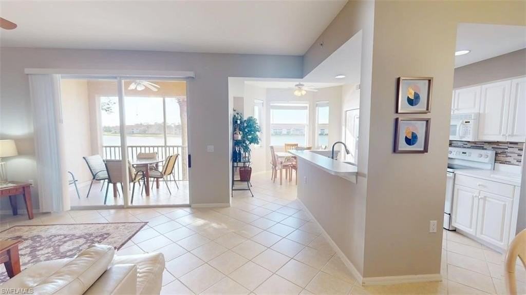 2730 Cypress Trace Cir Apt 2828 #2828 - Photo 4 of 48