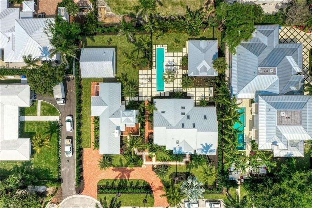 67 8th Ave S - Photo 2 of 38