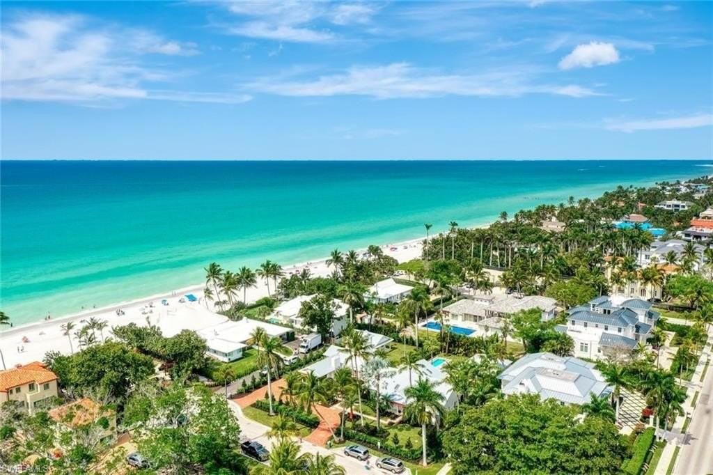 67 8th Ave S - Photo 3 of 38