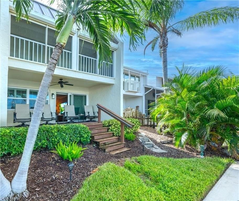 800 River Point Dr Apt 207 #207 - Photo 6 of 47