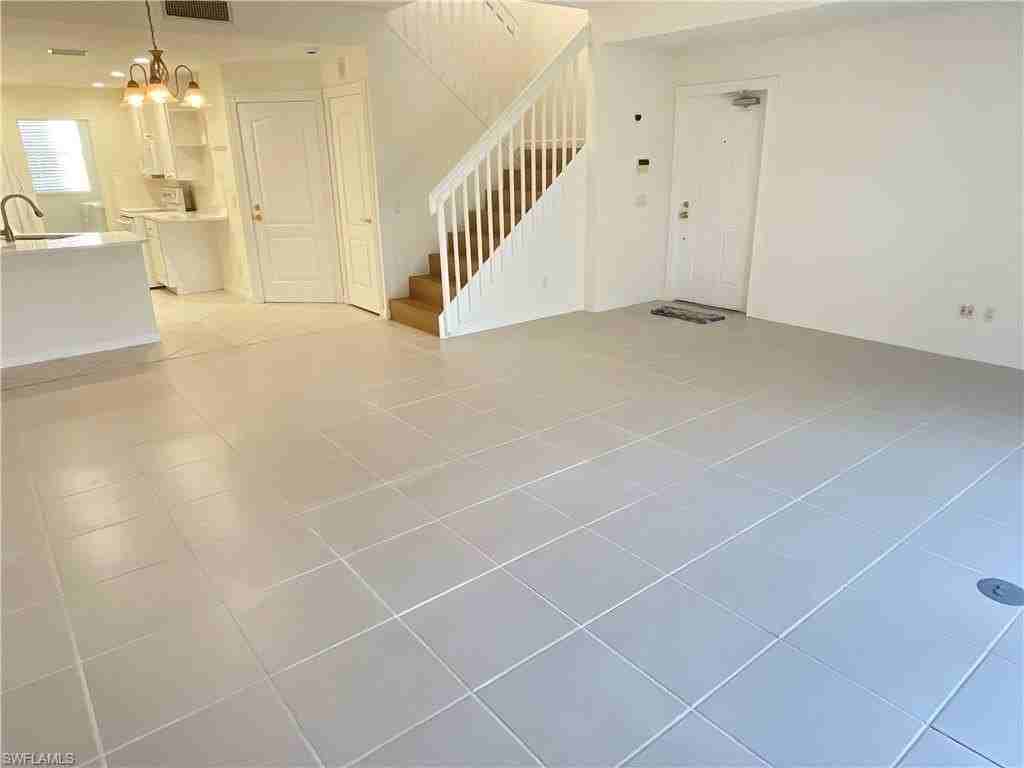 5549 Cove Cir #79 - Photo 7 of 23