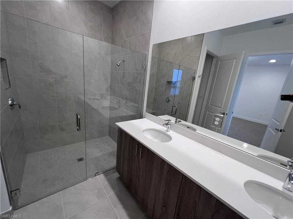 5261 Lamone Ln - Photo 6 of 14